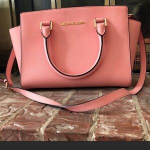 Michael Kors crossbody purse